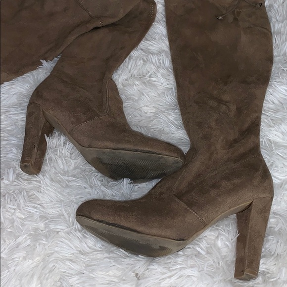 SOLD - Picture 2 of 6